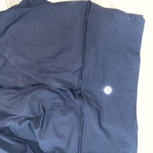 LULULEMON BLACK ALIGN LEGGINGS